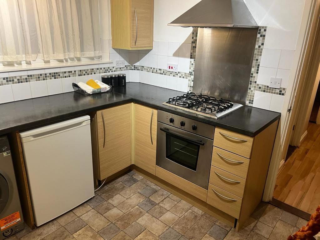 El Met Global Apartment Erith Buitenkant foto